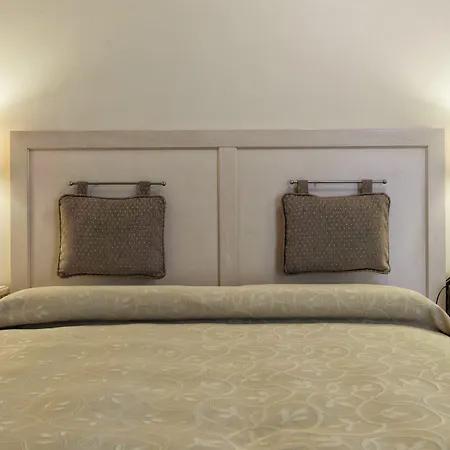 Liliana Hotel